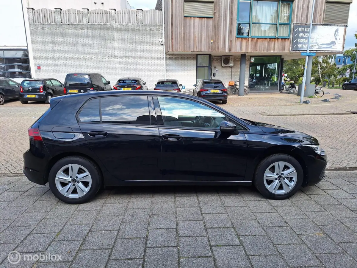 1.0 TSI LIFE • Dealer onderhouden • Carplay •