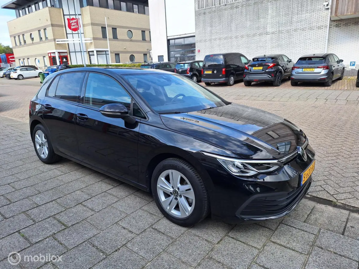 1.0 TSI LIFE • Dealer onderhouden • Carplay •