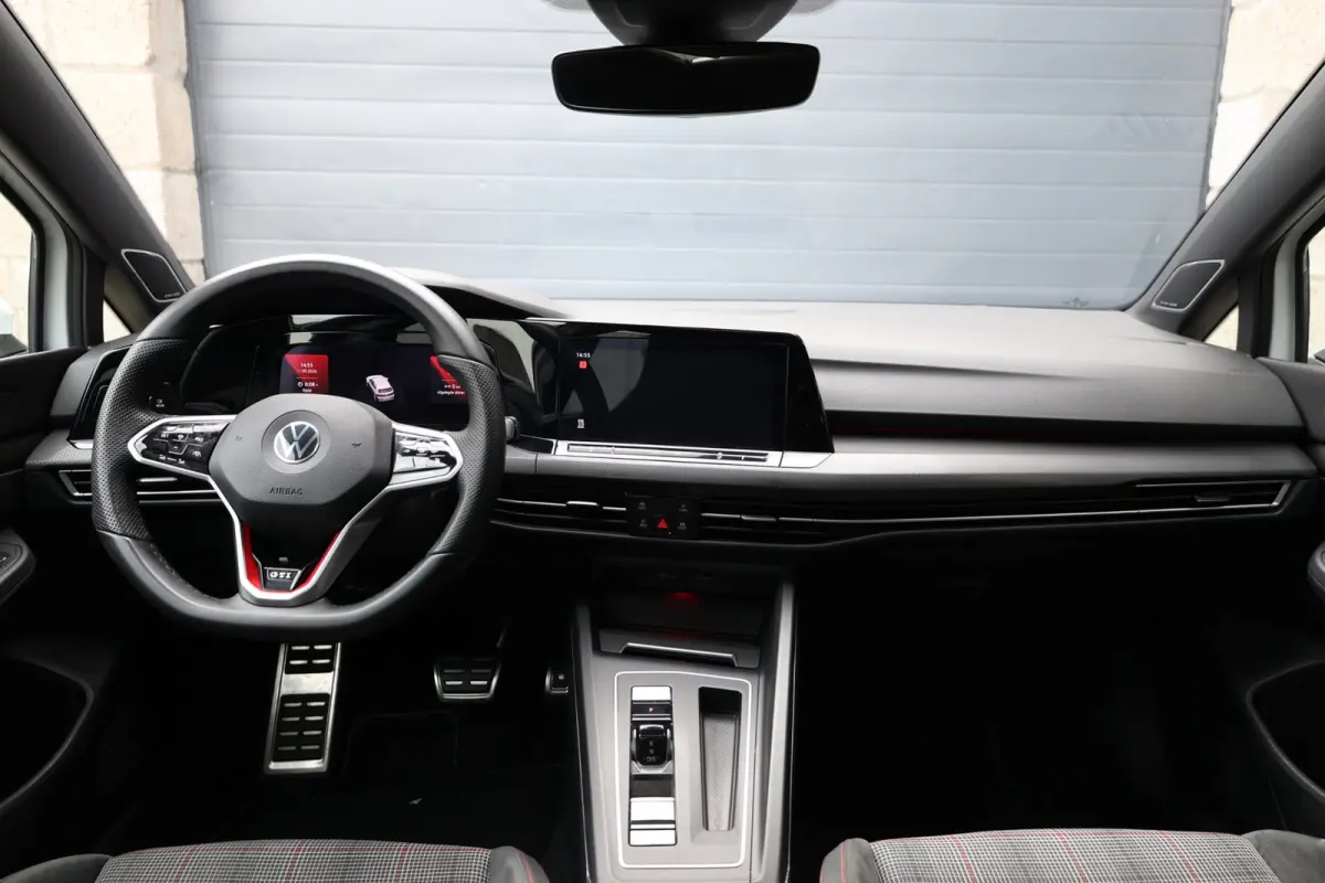 2.0 TSI GTI 245+PK LED+IQ/PANO/HALF LEDER+S.VERWARMING/19"/LINE/ACC/ECC/12 MND GARANTIE!
