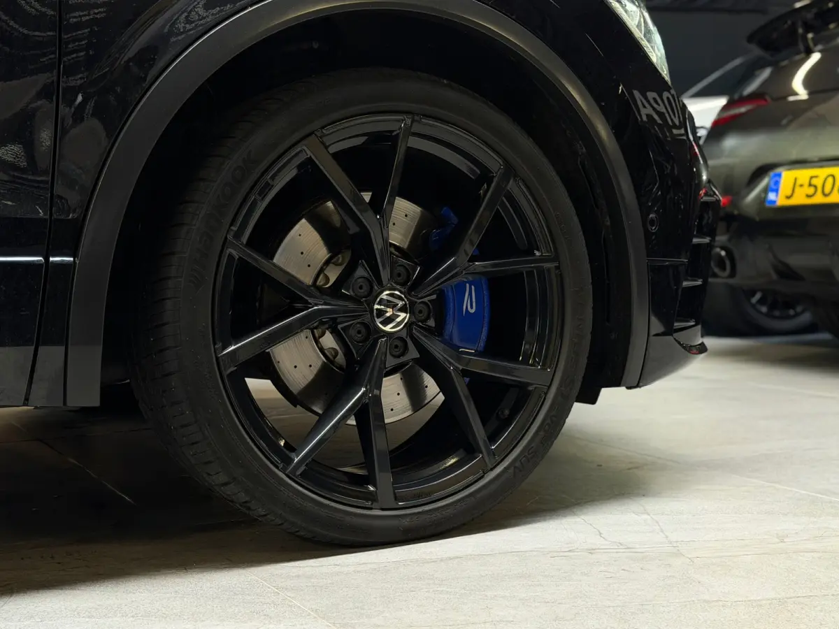 2.0 TSI R 4Motion PANO|AKRA|MEMORY|KEYLESS|TREKHAAK|IQ LIGHTS|VIRTUAL|CARPLAY|SFEERVERLICHTING|320PK|BOMVOL!