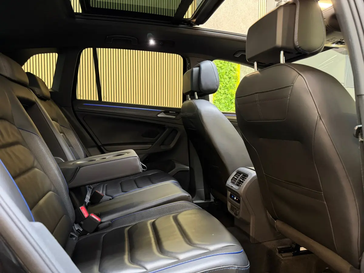 2.0 TSI R 4Motion PANO|AKRA|MEMORY|KEYLESS|TREKHAAK|IQ LIGHTS|VIRTUAL|CARPLAY|SFEERVERLICHTING|320PK|BOMVOL!