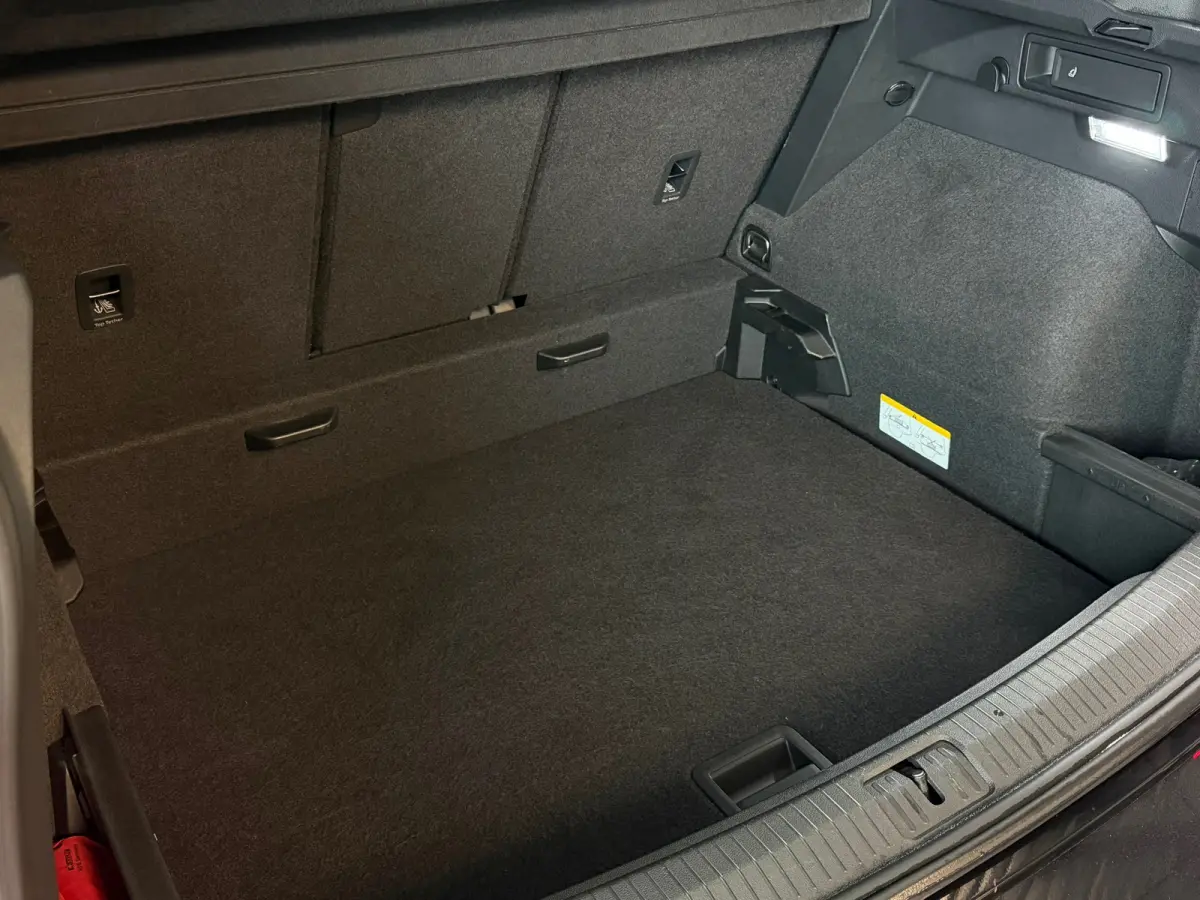 2.0 TSI R 4Motion PANO|AKRA|MEMORY|KEYLESS|TREKHAAK|IQ LIGHTS|VIRTUAL|CARPLAY|SFEERVERLICHTING|320PK|BOMVOL!
