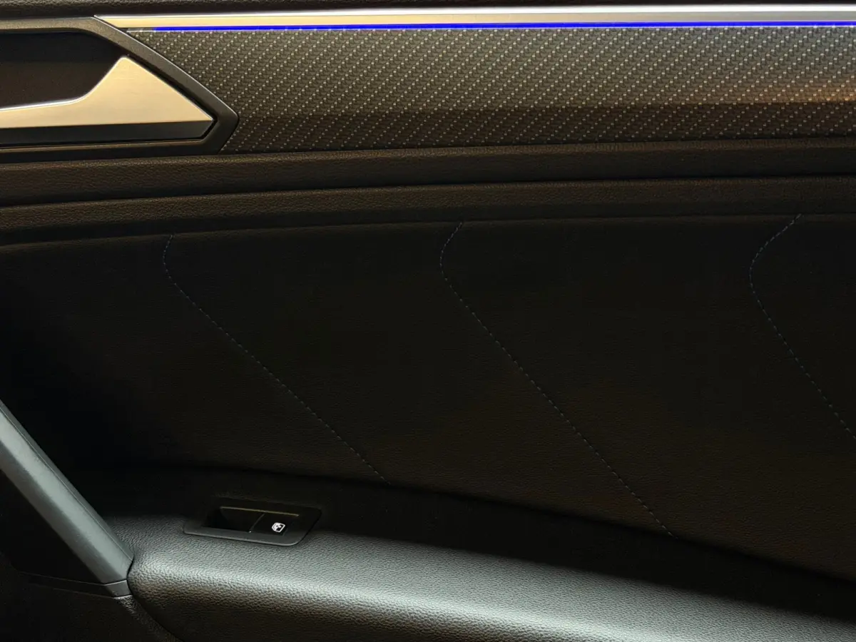2.0 TSI R 4Motion PANO|AKRA|MEMORY|KEYLESS|TREKHAAK|IQ LIGHTS|VIRTUAL|CARPLAY|SFEERVERLICHTING|320PK|BOMVOL!