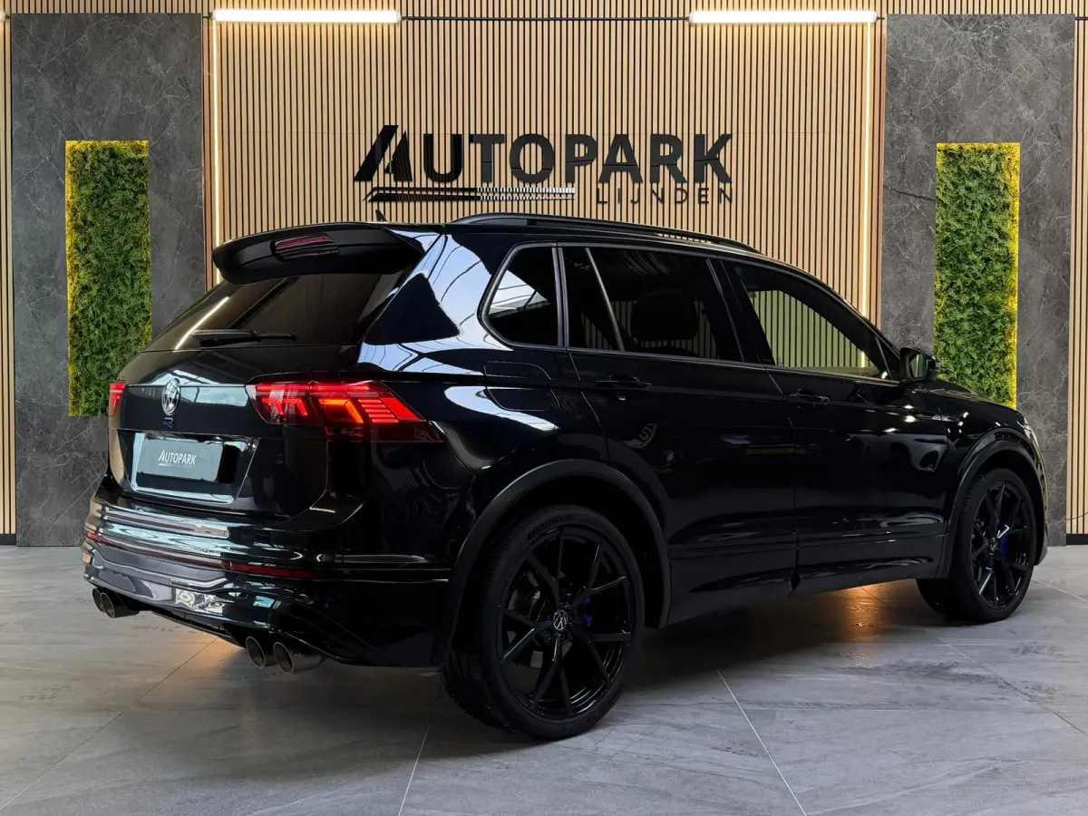 2.0 TSI R 4Motion PANO|AKRA|MEMORY|KEYLESS|TREKHAAK|IQ LIGHTS|VIRTUAL|CARPLAY|SFEERVERLICHTING|320PK|BOMVOL!