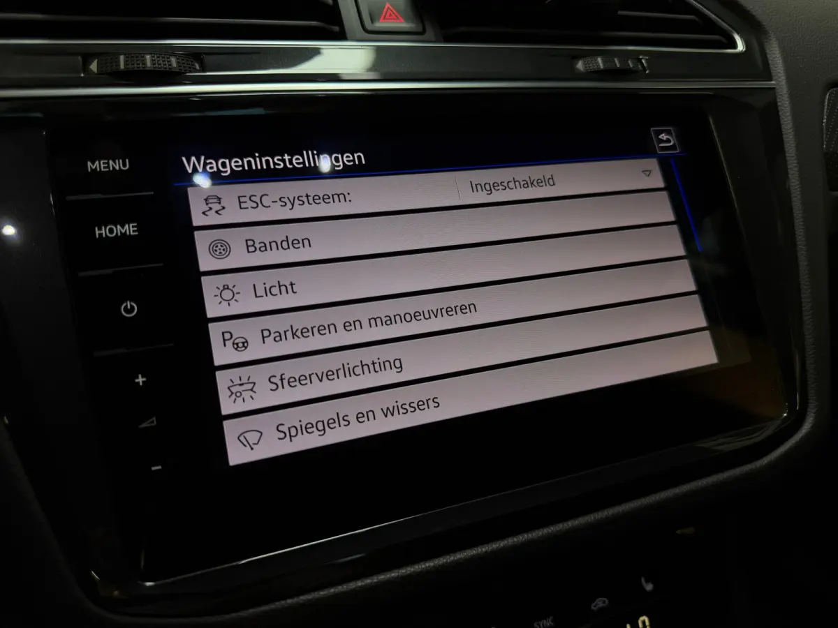2.0 TSI R 4Motion PANO|AKRA|MEMORY|KEYLESS|TREKHAAK|IQ LIGHTS|VIRTUAL|CARPLAY|SFEERVERLICHTING|320PK|BOMVOL!