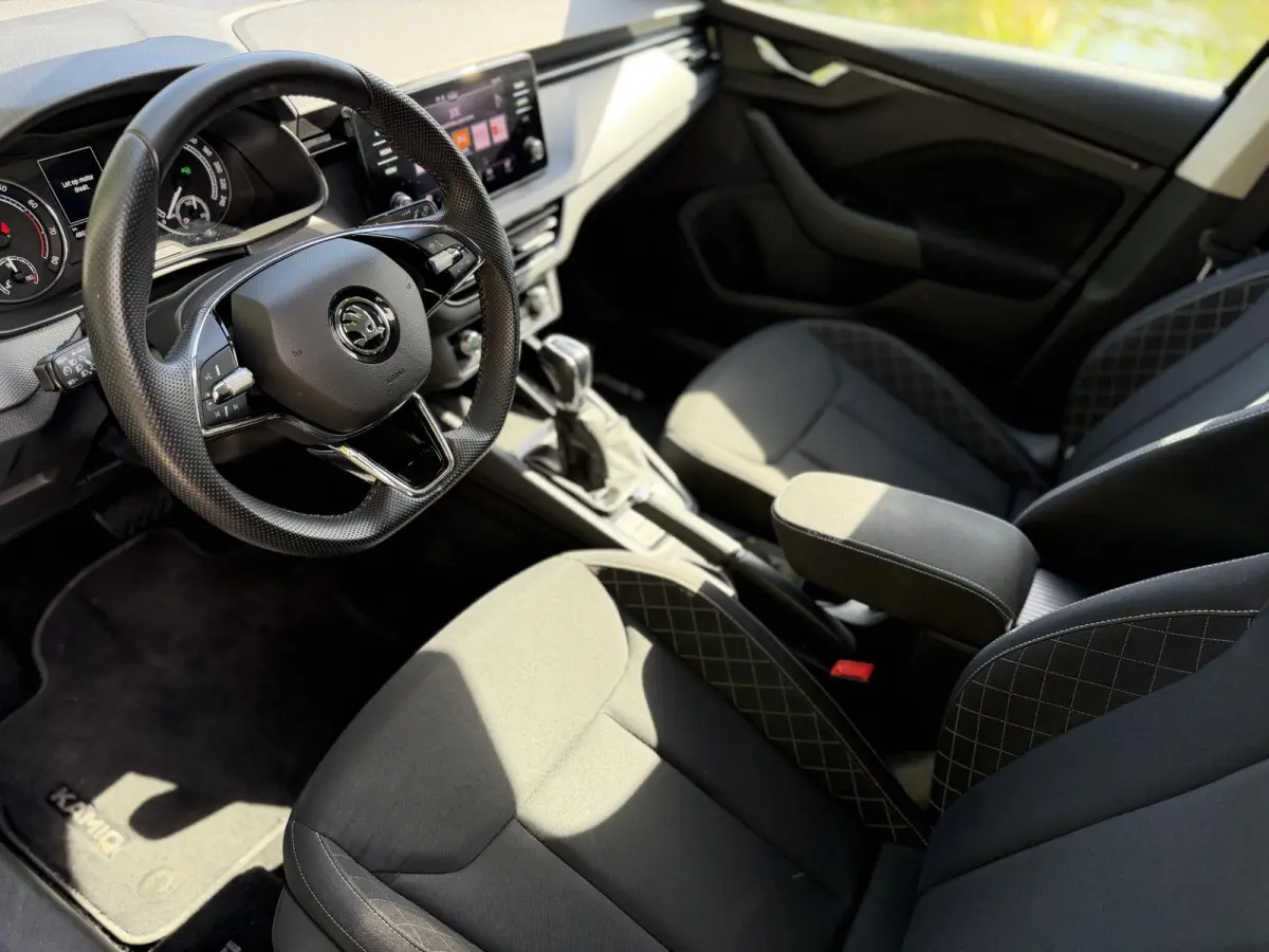 1.0 TSI Sport Business | BlackLine | DSG | 48.000KM | Trekhaak |