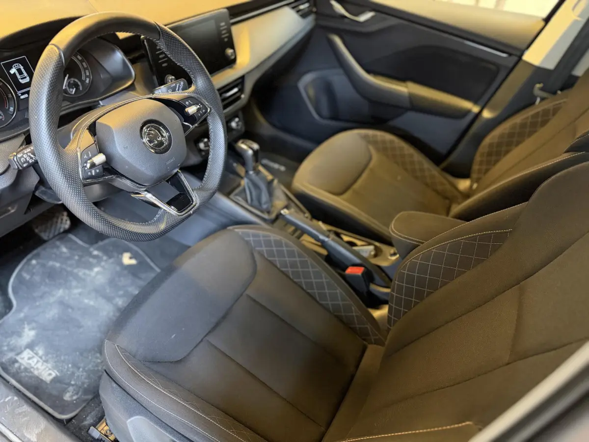 1.0 TSI Sport Business | BlackLine | DSG | 48.000KM |