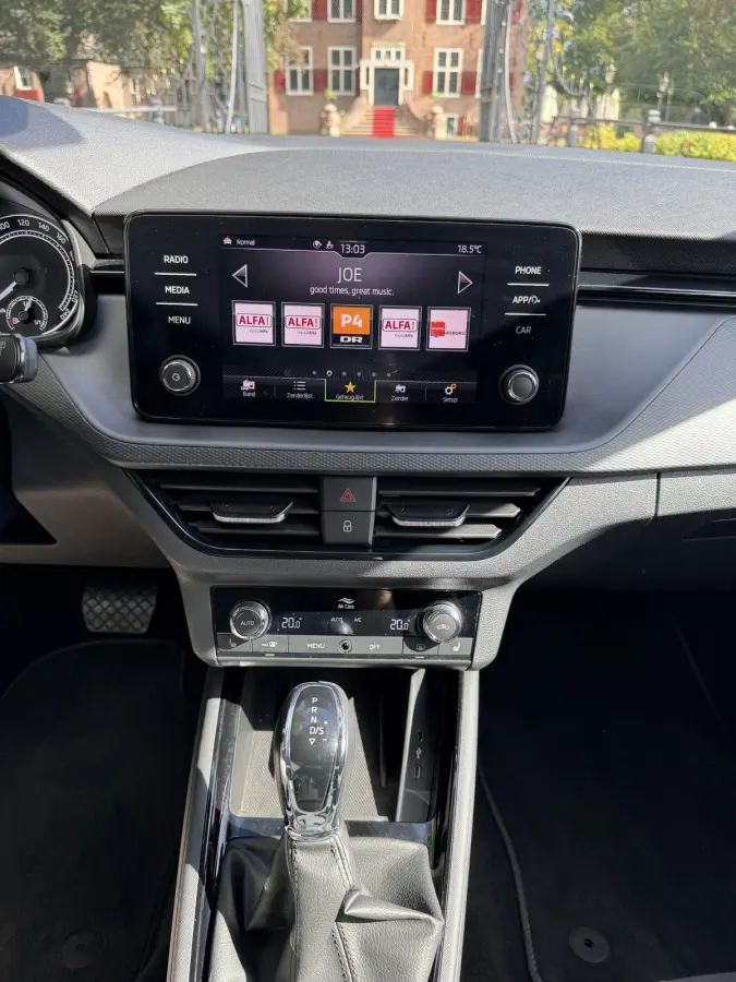 1.0 TSI Sport Business | BlackLine | DSG | 48.000KM | Trekhaak |