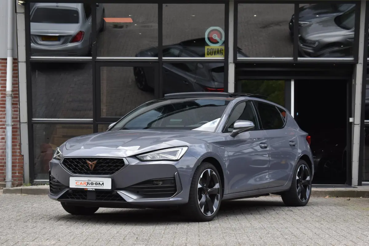 1.4 e-Hybrid VZ Business Pano XLNavi