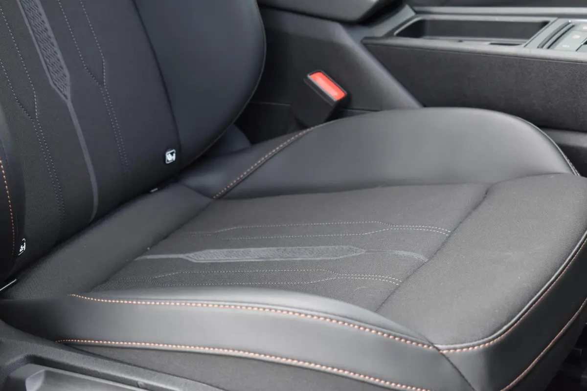 1.4 e-Hybrid VZ Business Pano XLNavi