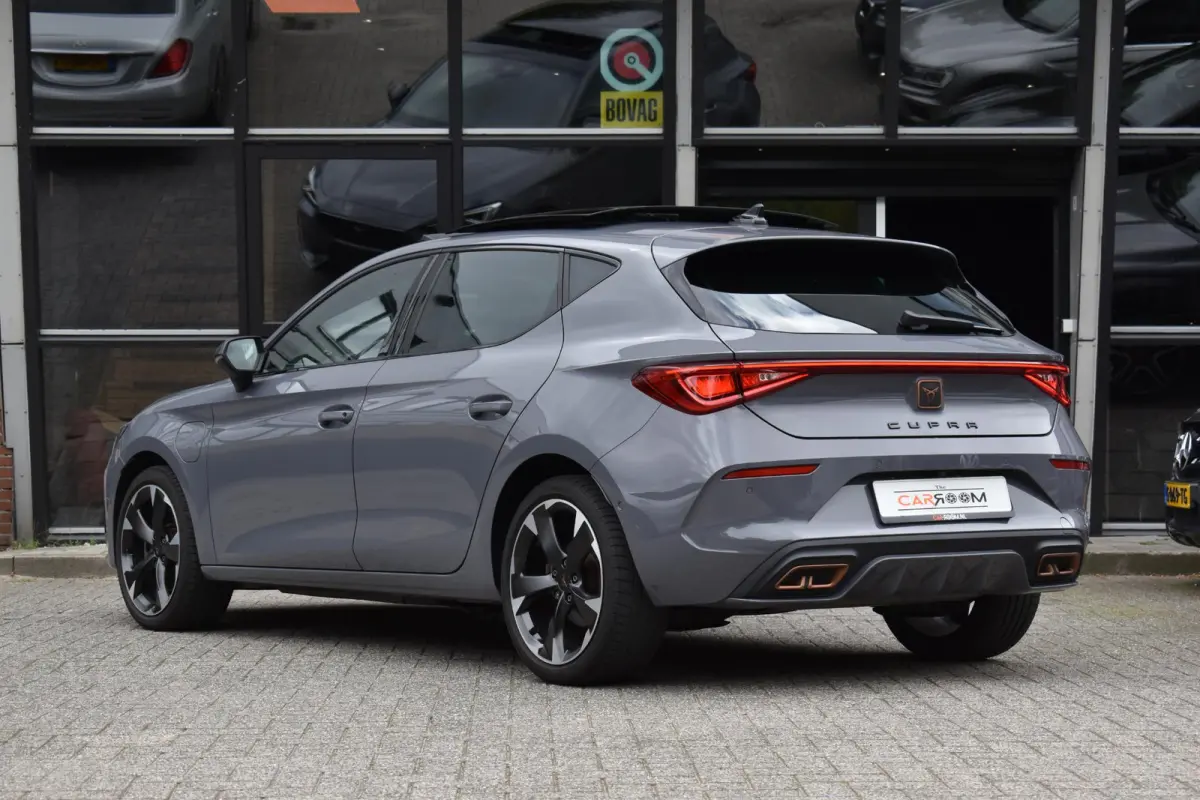 1.4 e-Hybrid VZ Business Pano XLNavi