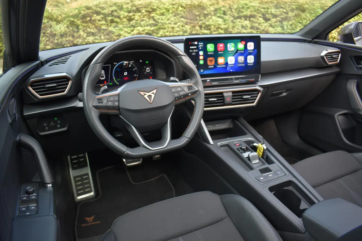 1.4 e-Hybrid VZ Business Pano XLNavi