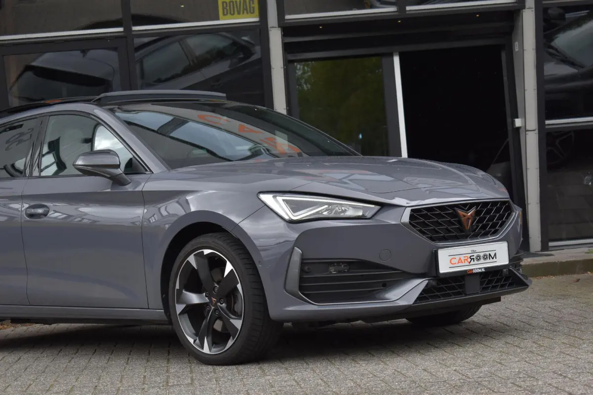 1.4 e-Hybrid VZ Business Pano XLNavi