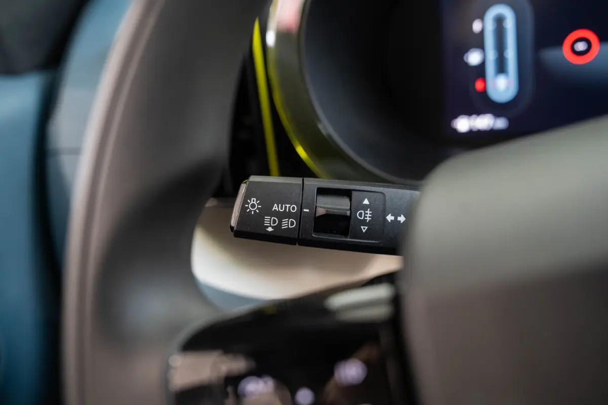 1.2 Hybrid ICON | Tot 8 Jaar Garantie | Apple Carplay & Android Auto | Parkeersensoren | Cruise Controle | Airco | USB |