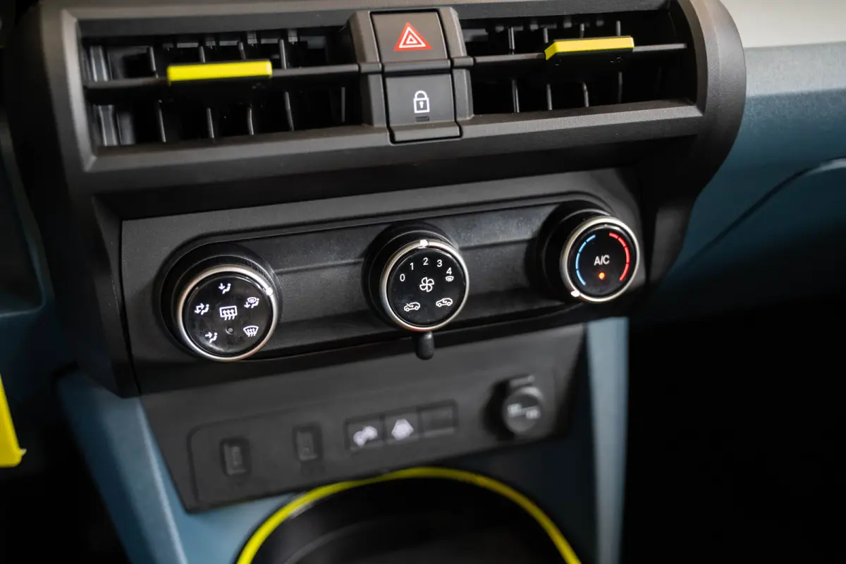 1.2 Hybrid ICON | Tot 8 Jaar Garantie | Apple Carplay & Android Auto | Parkeersensoren | Cruise Controle | Airco | USB |