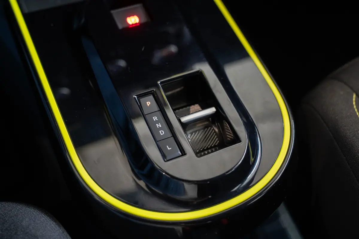 1.2 Hybrid ICON | Tot 8 Jaar Garantie | Apple Carplay & Android Auto | Parkeersensoren | Cruise Controle | Airco | USB |