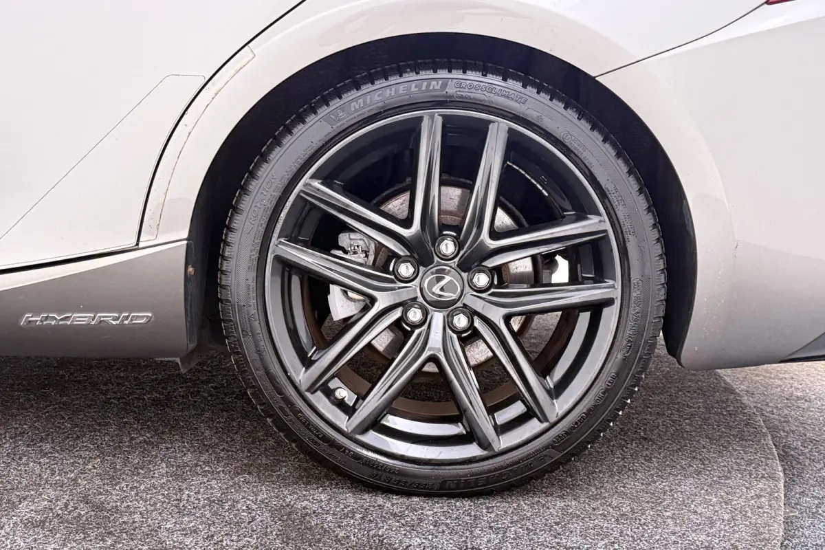 300h F Sport Line | Trekhaak | Elek stoelverstelling | Navigatie | Stoelverwarming |
