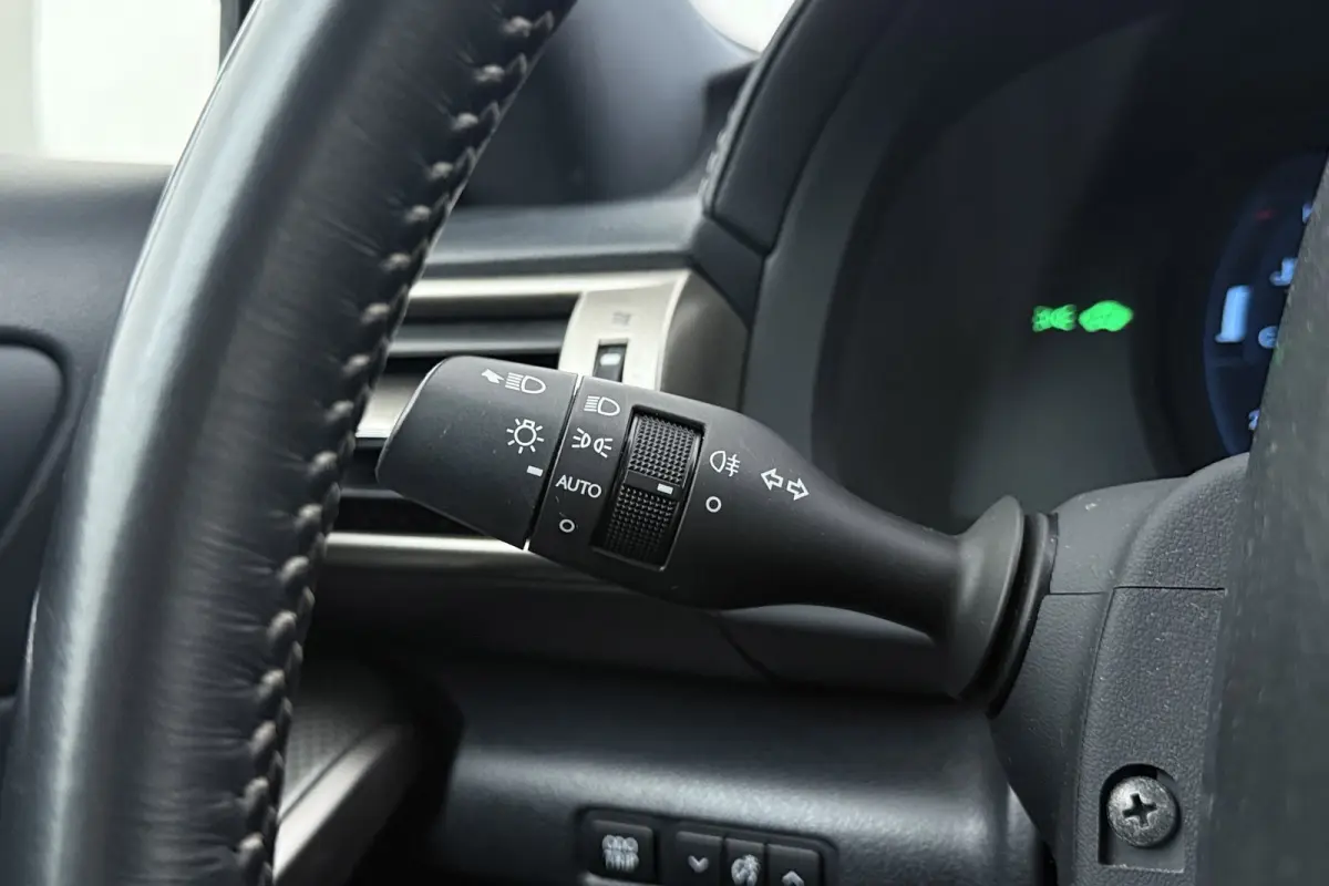 300h F Sport Line | Trekhaak | Elek stoelverstelling | Navigatie | Stoelverwarming |