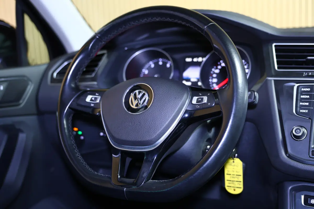 1.4 TSI ACT Highline SPORTLEDER CARPLAY NAVI CLIMA PDC LANE EL.STOEL+VW MEMORY '16