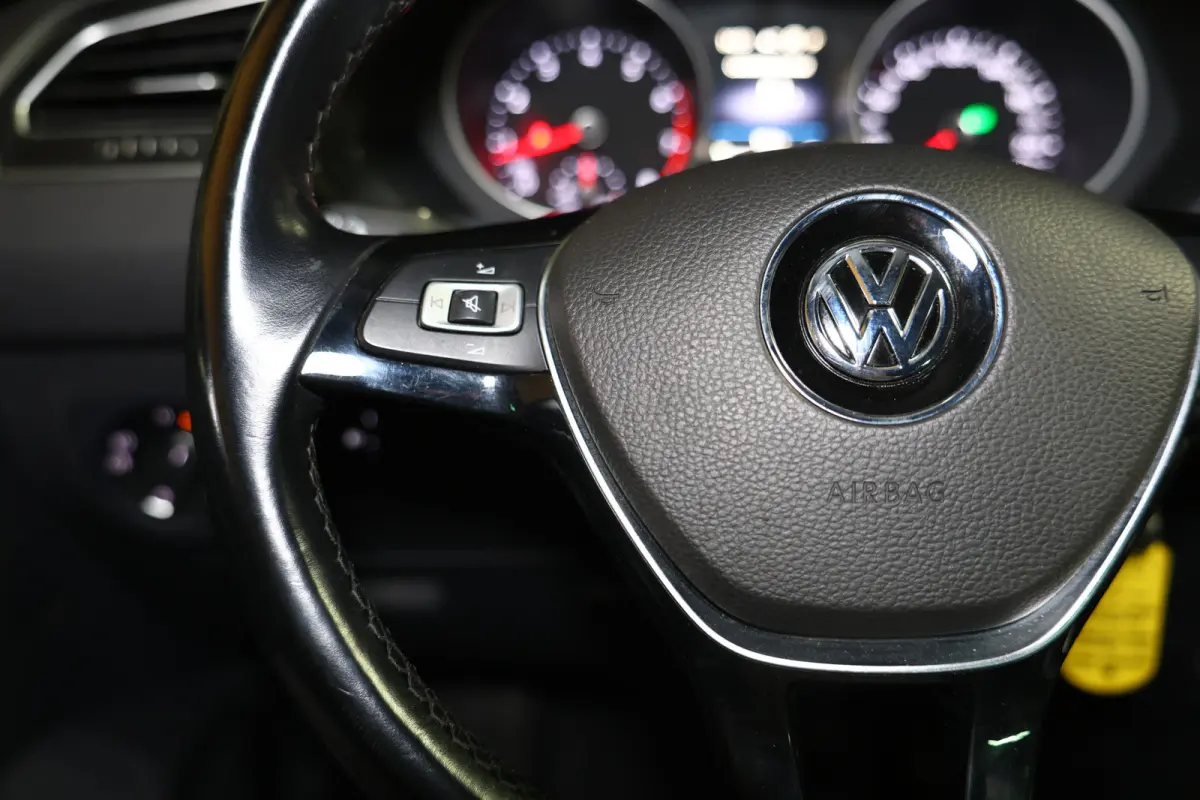 1.4 TSI ACT Highline SPORTLEDER CARPLAY NAVI CLIMA PDC LANE EL.STOEL+VW MEMORY '16