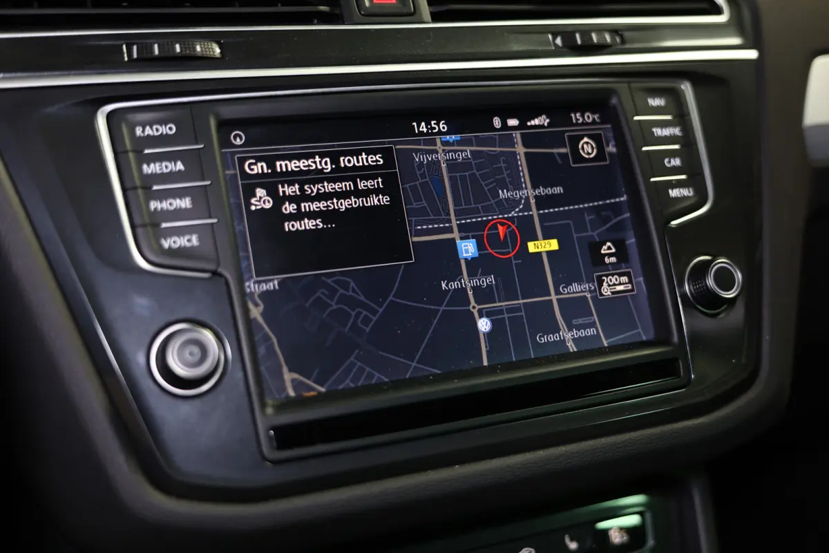 1.4 TSI ACT Highline SPORTLEDER CARPLAY NAVI CLIMA PDC LANE EL.STOEL+VW MEMORY '16