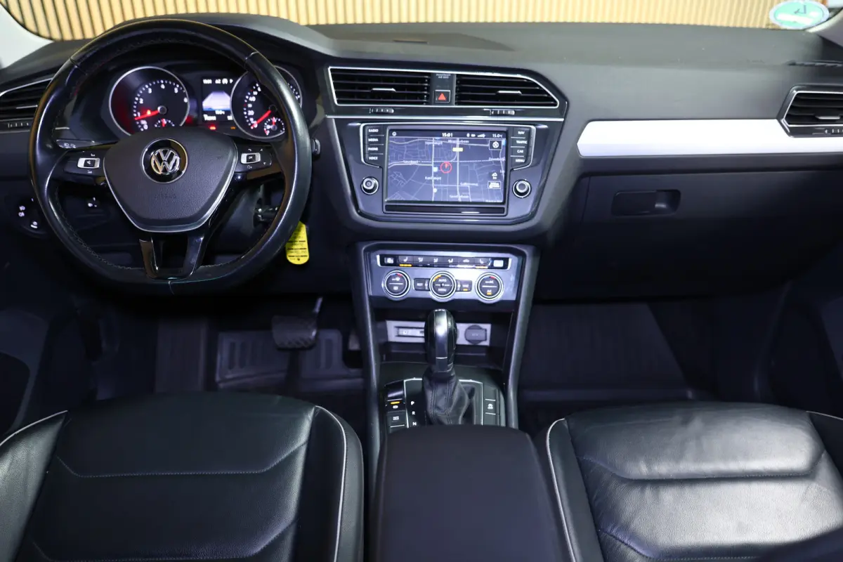 1.4 TSI ACT Highline SPORTLEDER CARPLAY NAVI CLIMA PDC LANE EL.STOEL+VW MEMORY '16
