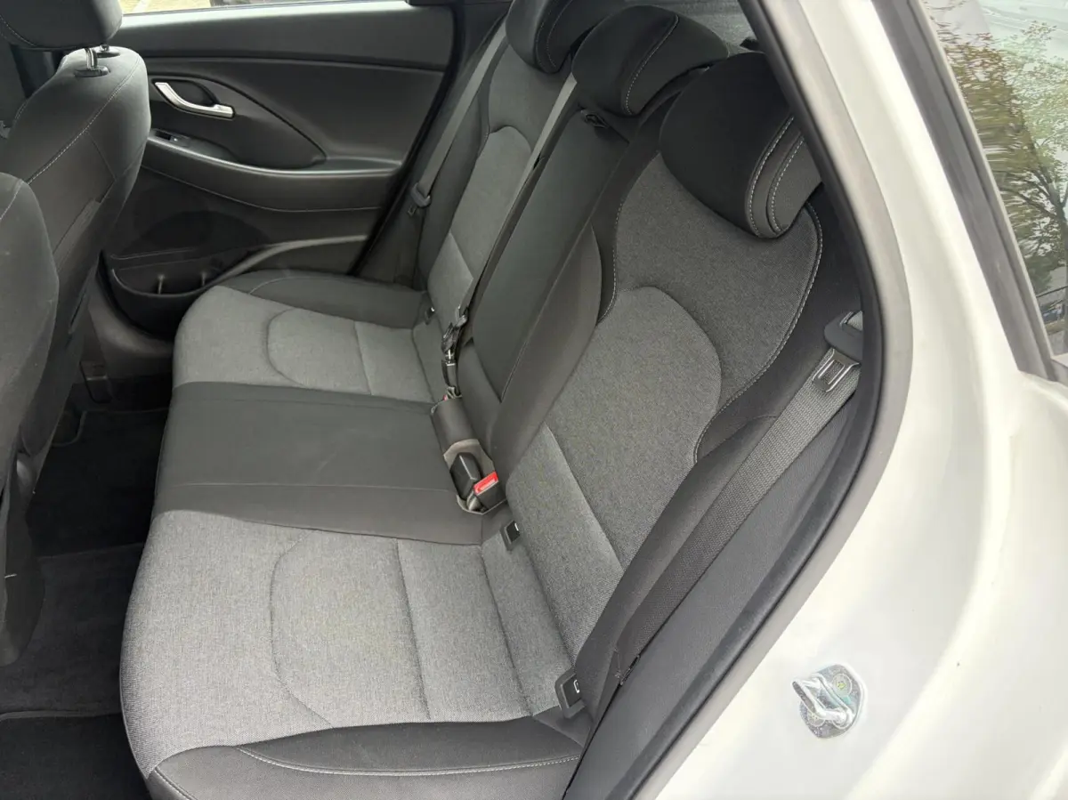 1.0 T-GDi MHEV CAMERA / CARPLAY / CRUISE / PDC