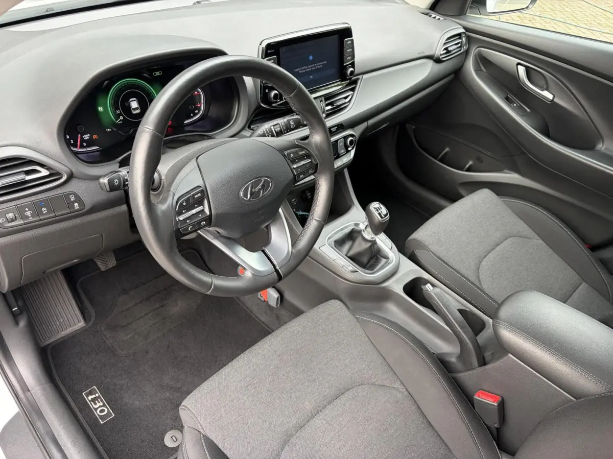 1.0 T-GDi MHEV CAMERA / CARPLAY / CRUISE / PDC