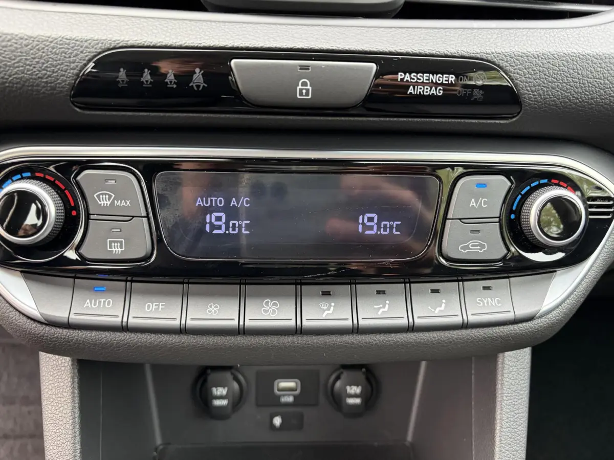 1.0 T-GDi MHEV CAMERA / CARPLAY / CRUISE / PDC
