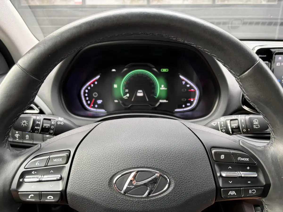 1.0 T-GDi MHEV CAMERA / CARPLAY / CRUISE / PDC