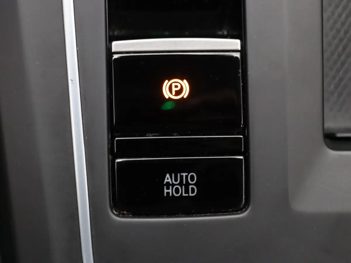110pk eTSI Life Business DSG Apple Carplay/Android Auto | Climate