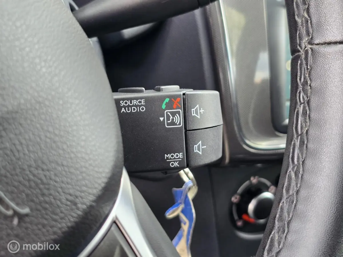 0.9 TCe Tech Road Pdc Cruise Navigatie