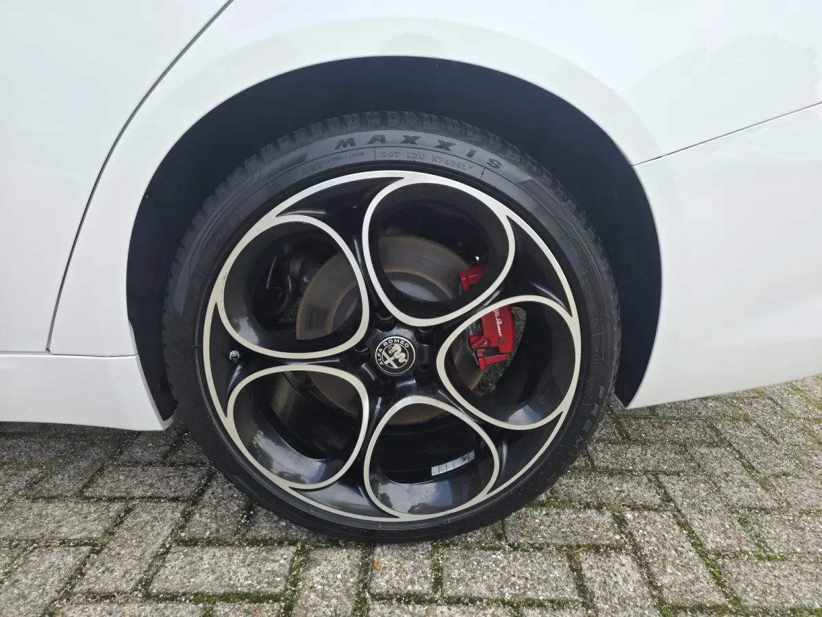 2.0 T GME AWD Veloce | Adas 2 pakket |