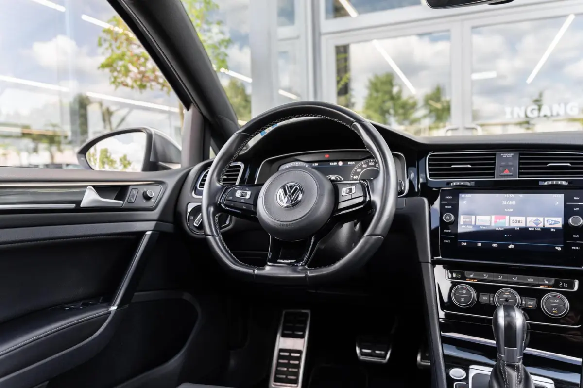 2.0 TSI 4Motion R Pano DSG Keyless