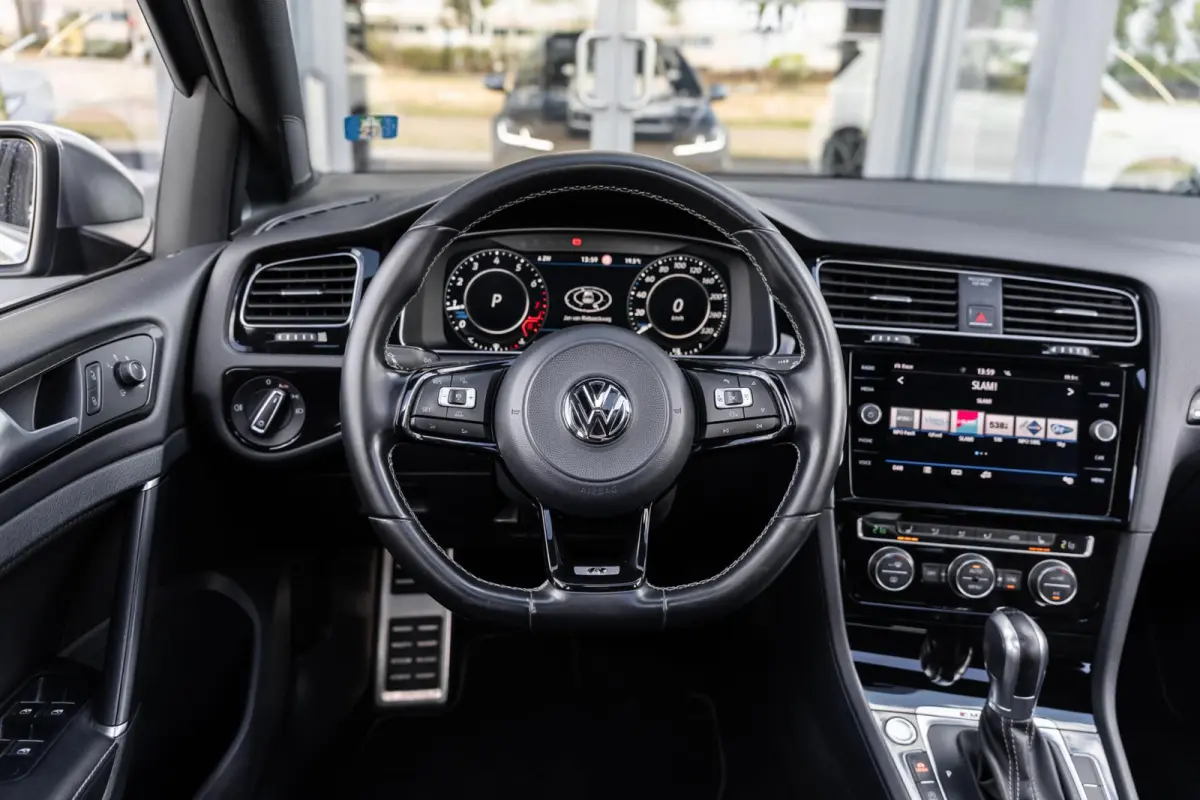 2.0 TSI 4Motion R Pano DSG Keyless