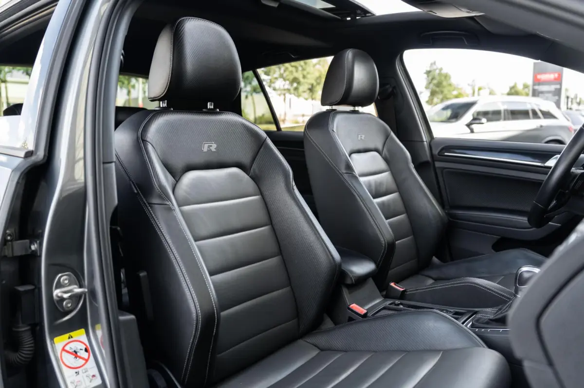 2.0 TSI 4Motion R Pano DSG Keyless