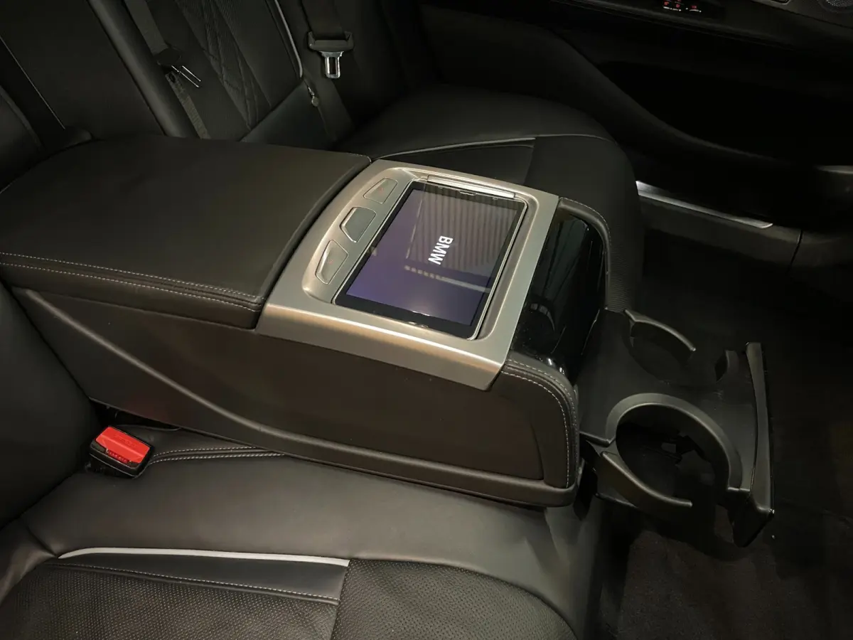 750Ld xDrive High Executive|FULL OPTION|STOELVENTILATIE|PANO|MEMORY|TREKHAAK|B&W AUDIO|360+3D CAMERA|NAP|NL-AUTO|MARGE