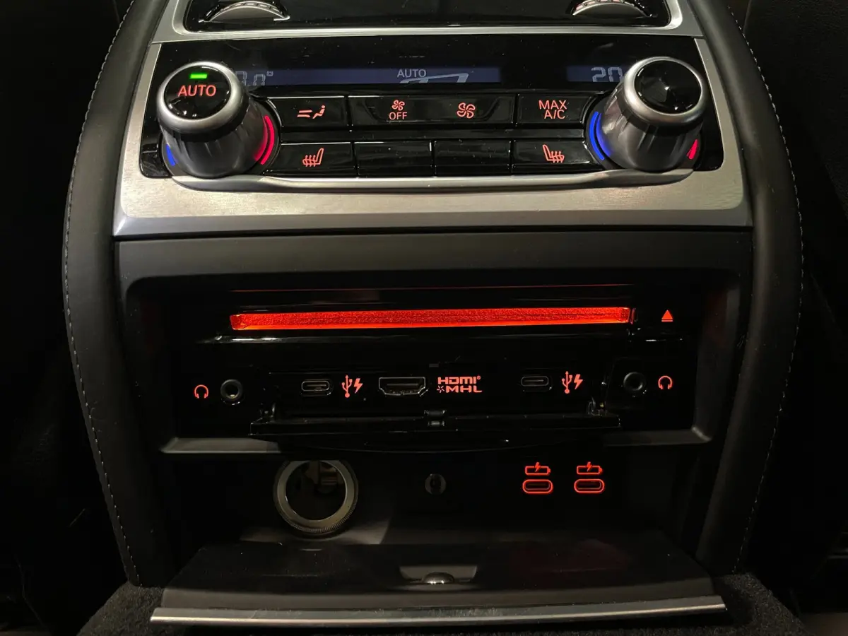 750Ld xDrive High Executive|FULL OPTION|STOELVENTILATIE|PANO|MEMORY|TREKHAAK|B&W AUDIO|360+3D CAMERA|NAP|NL-AUTO|MARGE