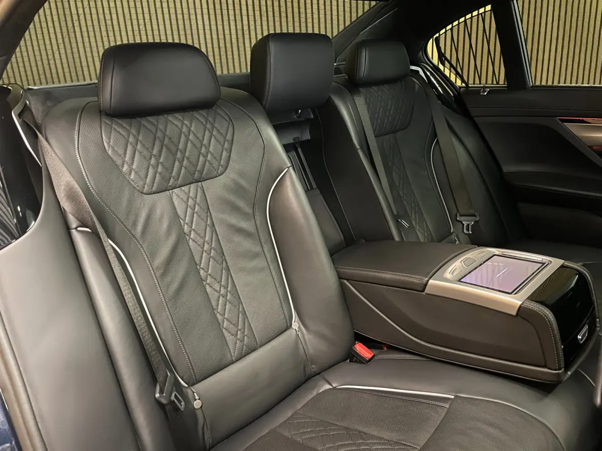 750Ld xDrive High Executive|FULL OPTION|STOELVENTILATIE|PANO|MEMORY|TREKHAAK|B&W AUDIO|360+3D CAMERA|NAP|NL-AUTO|MARGE