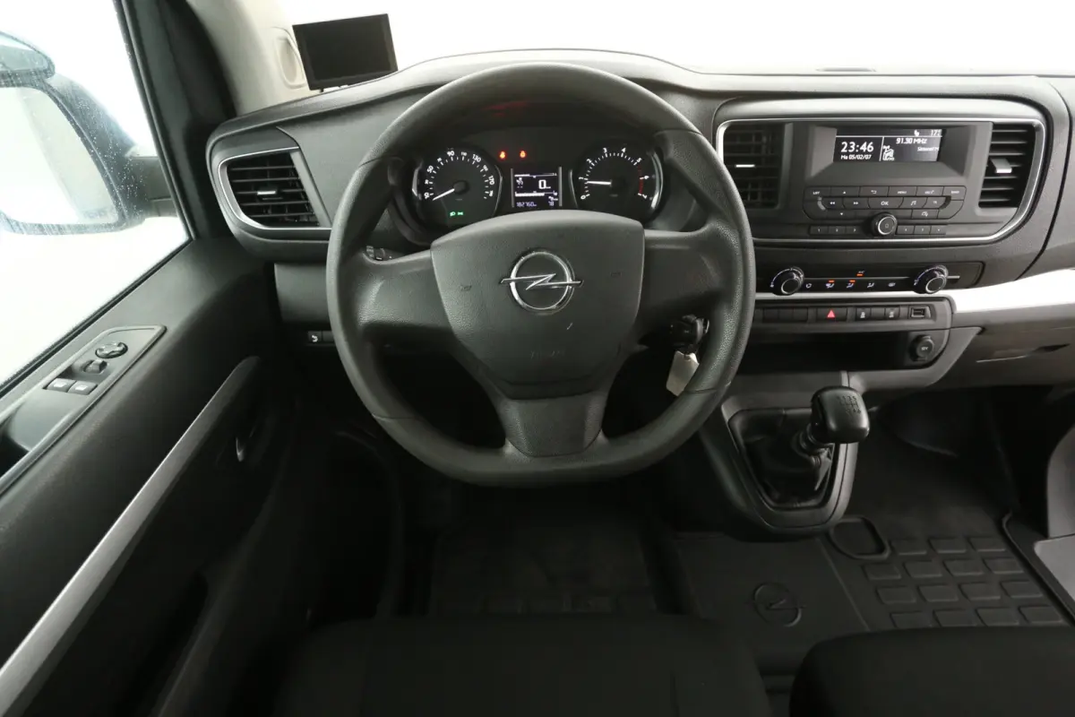 2.0 CDTI L3H1 | DC | 6 Zits | Airco | Cruise | Camera | Trekhaak | Parkeersens.