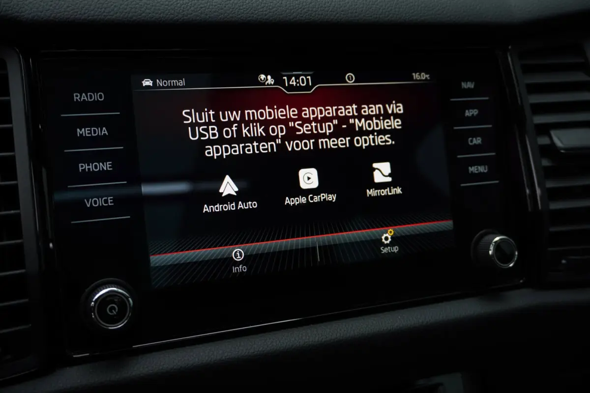 1.5 TSI Sportline Business | Handgeschakeld | Panodak | Carplay | Vol opties | 5p. | Dealerauto | Inruil mogelijk