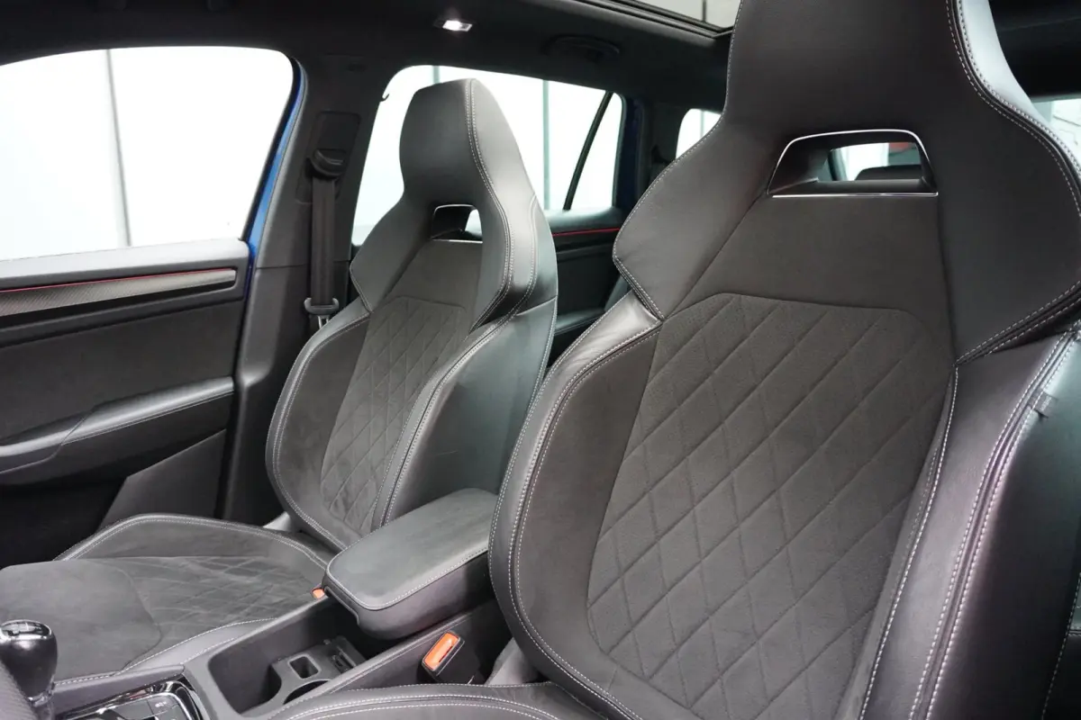 1.5 TSI Sportline Business | Handgeschakeld | Panodak | Carplay | Vol opties | 5p. | Dealerauto | Inruil mogelijk