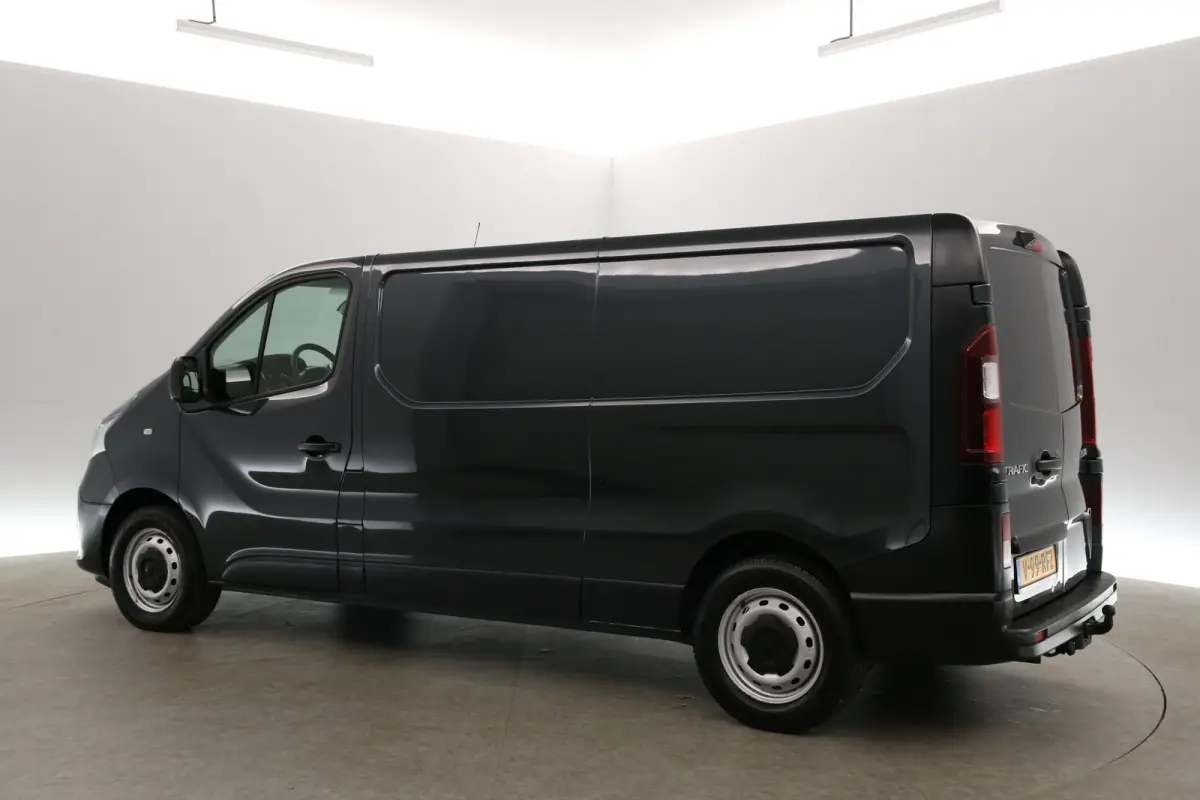 2.0 dCi 145PK T29 L2H1 | Airco | Camera | Cruise | 3 Zits | Trekhaak | Carplay | Parkeersens.
