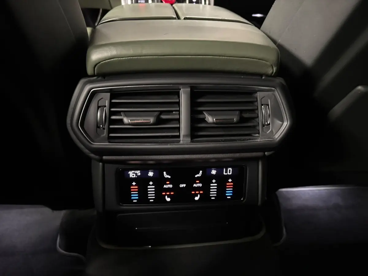4.0 V8 - Keramisch - Pano - B&O - Massage