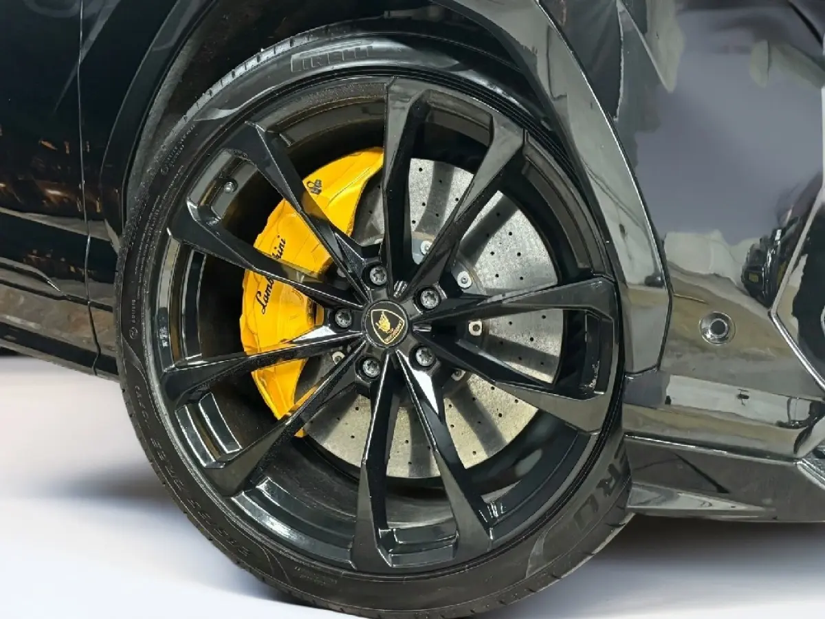 4.0 V8 - Keramisch - Pano - B&O - Massage