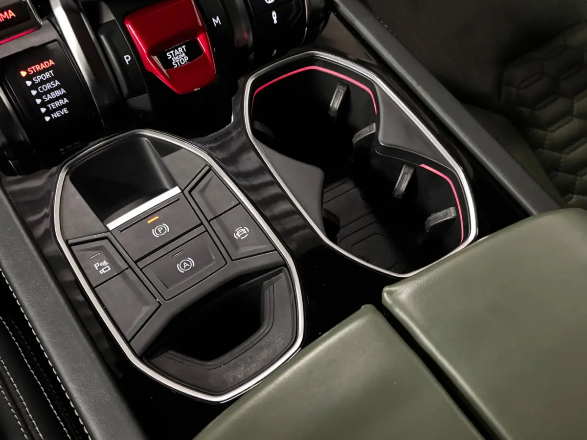 4.0 V8 - Keramisch - Pano - B&O - Massage