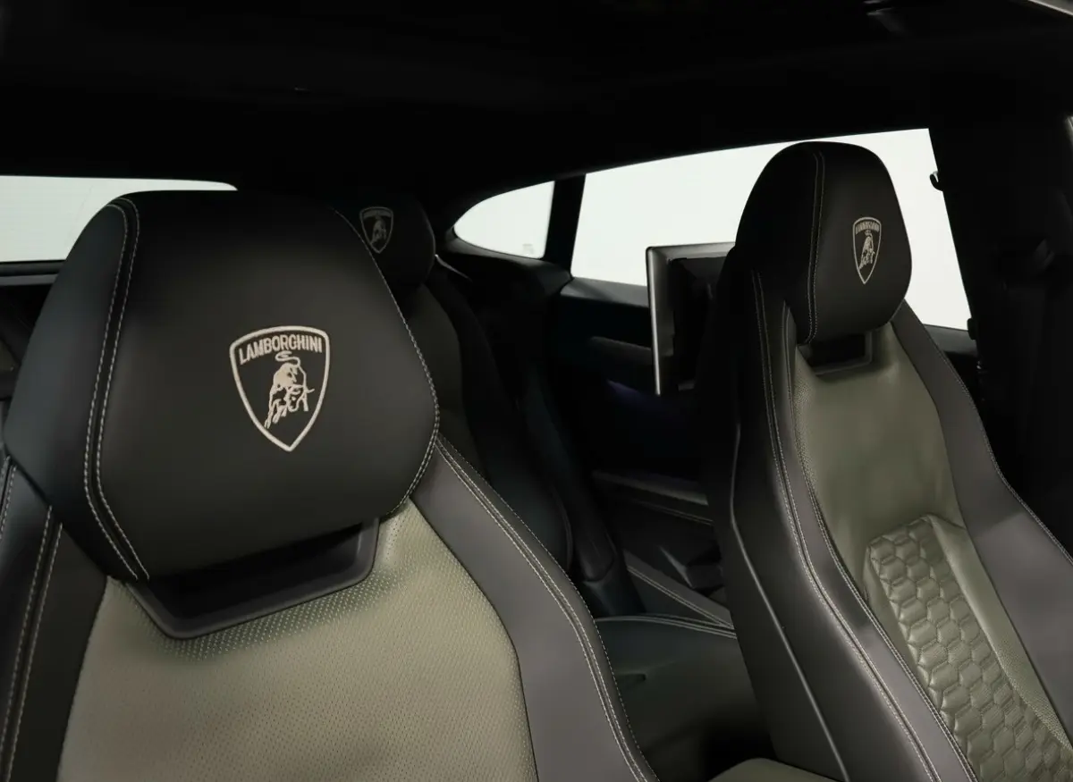 4.0 V8 - Keramisch - Pano - B&O - Massage