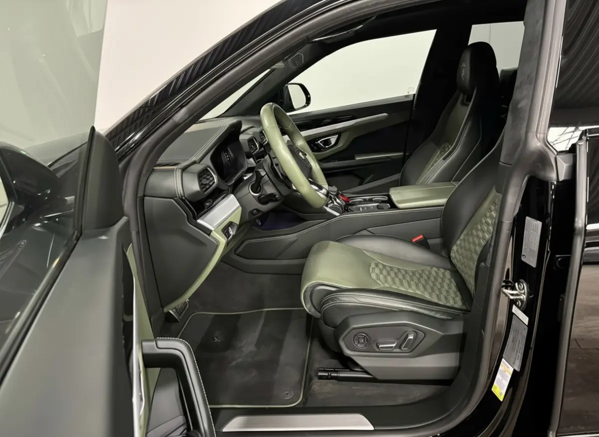 4.0 V8 - Keramisch - Pano - B&O - Massage