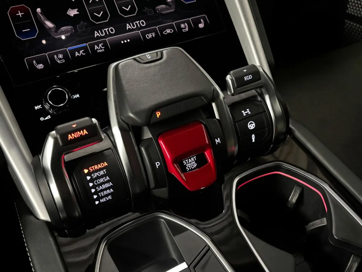 4.0 V8 - Keramisch - Pano - B&O - Massage