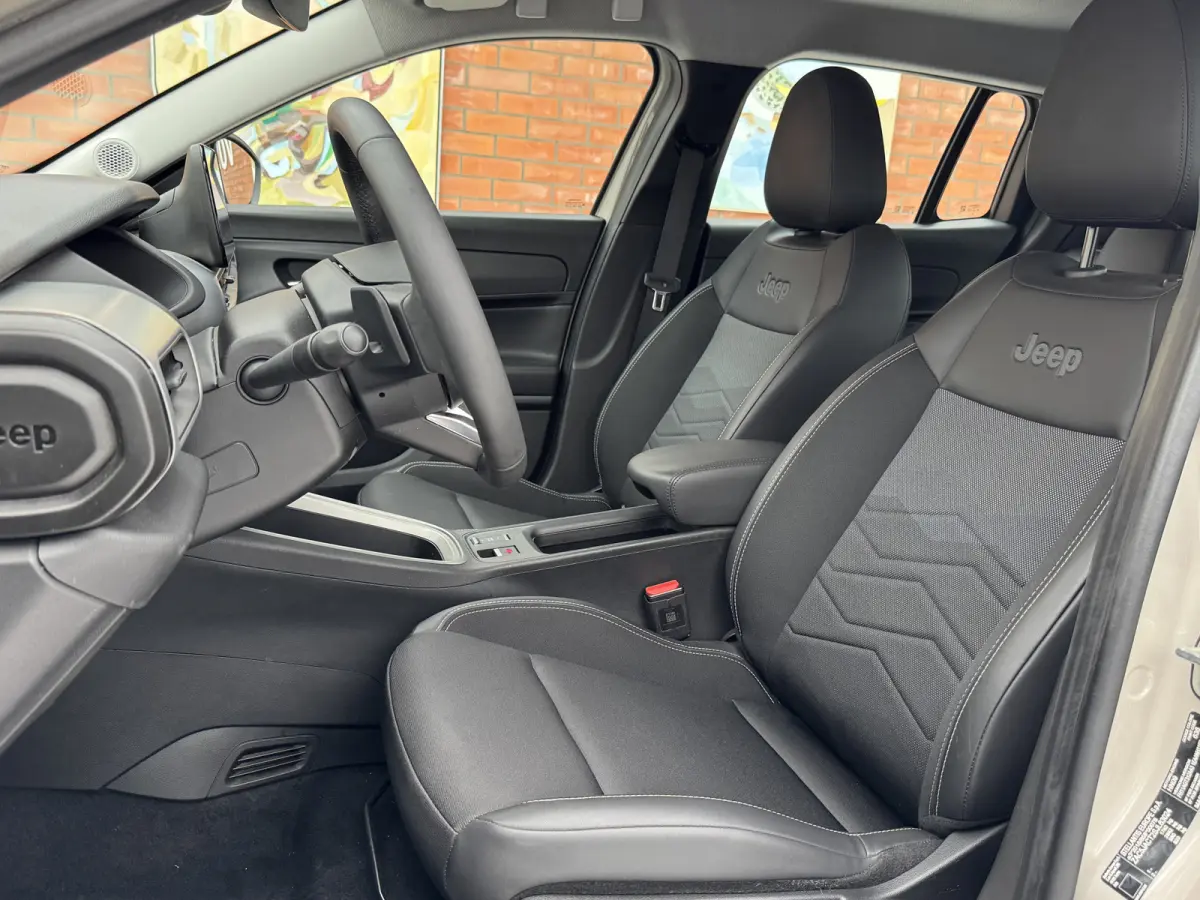 e-Hybrid 100 Altitude Automaat | Adaptive Cruise Control | Carplay/Android Auto | Achteruitrijcamera | Climate Control |
